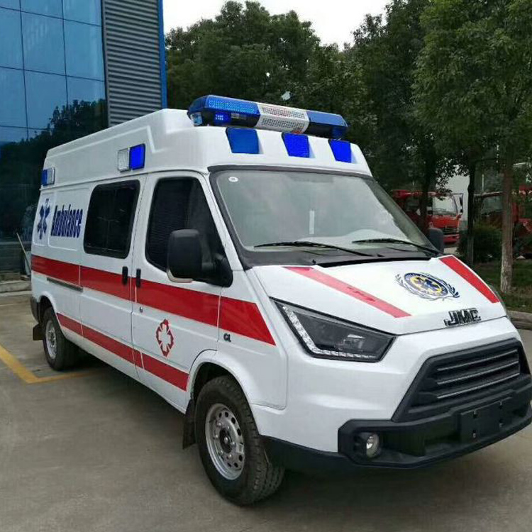 鸡冠瘫痪租赁救护车转运 ——生命救助的紧急响应与专业保障